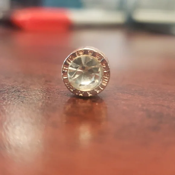 Earings - Picture 5 of 9